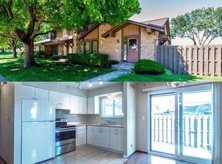 24049 Greenhill Rd #109, Warren, MI 48091