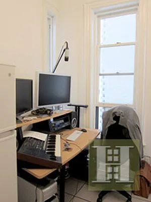 Rented by Halstead Real Estate | media 20