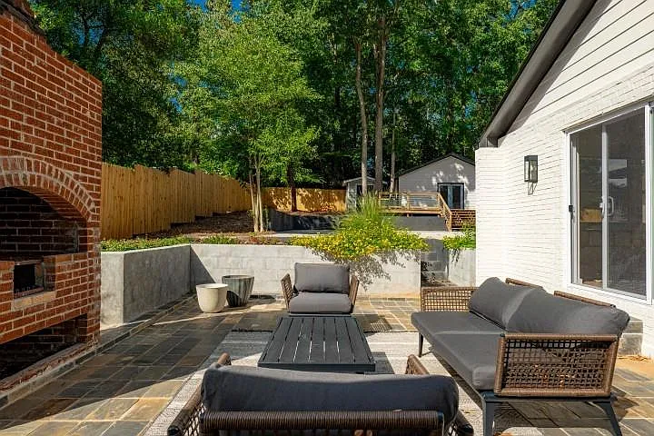 3154 N Druid Hills Rd — Photo 85