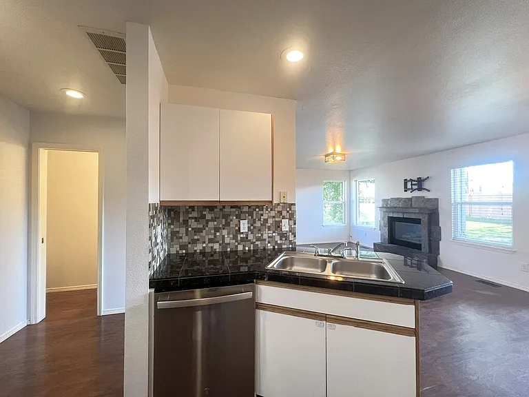 5851 N Cobbler Ln — Photo 14