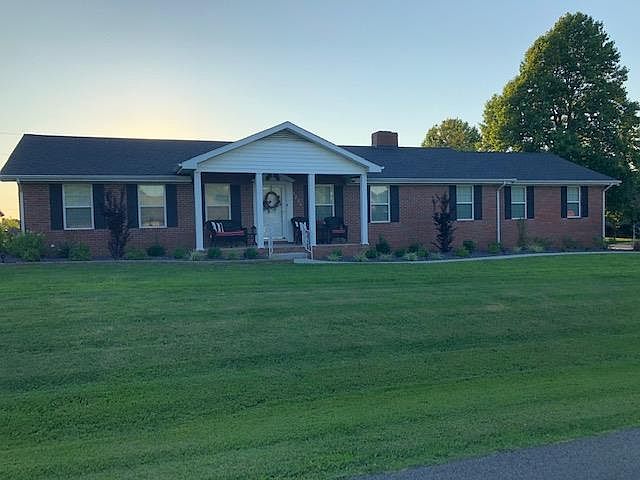 1st image of 1220 Walnut Dr