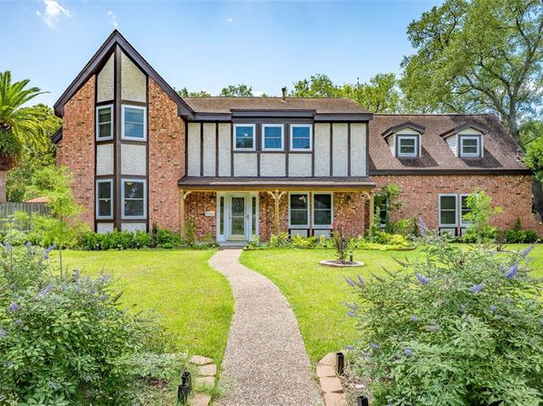 homes for sale in bay oaks clear lake tx