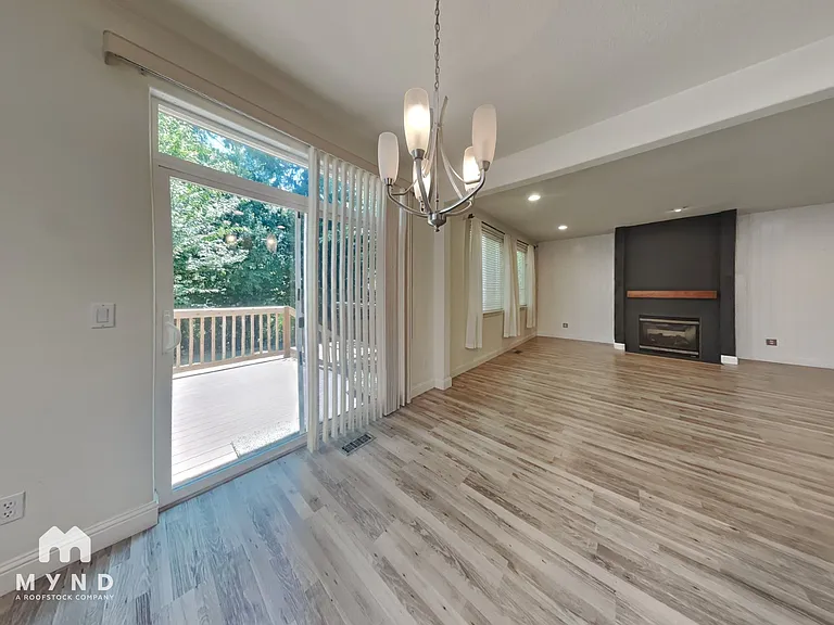 4698 NE Beaumead Ln — Photo 10