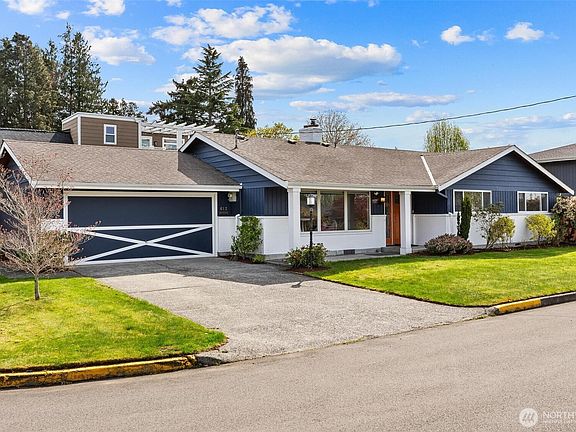 4th image of 612 Aloha Way