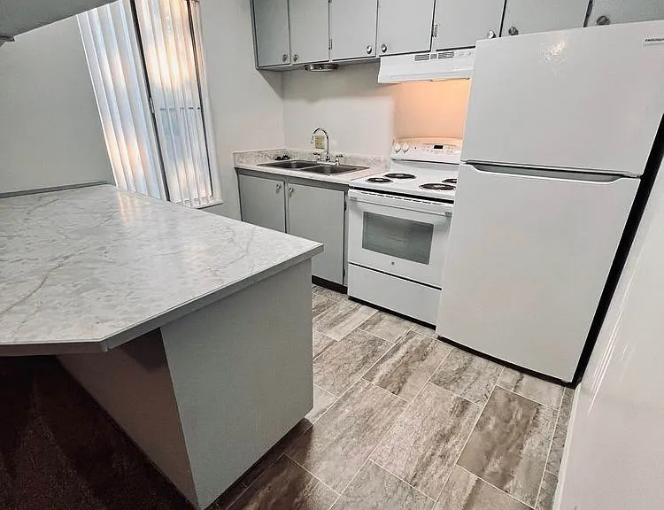 The Falls Apartments — Photo 11