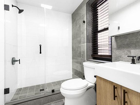 5th image of 56 7th Ave APT 4F