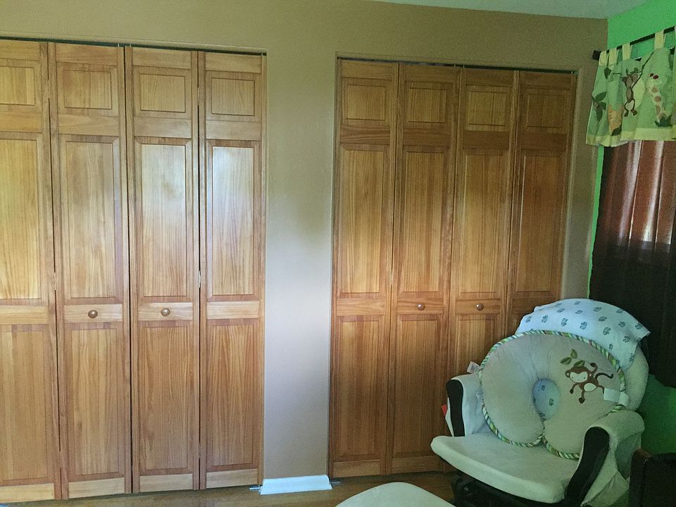 1st image of 23352 Woodview Dr