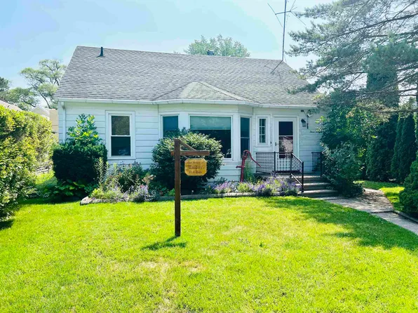 310 Yale St, Bay City, MI 48708