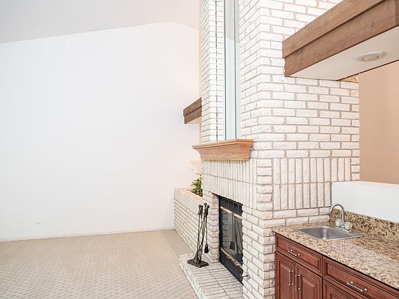 4th image of 1210 Gulfstream Pkwy #0