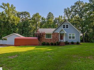 822 Mount Moriah Rd, Greenwood, SC 29646