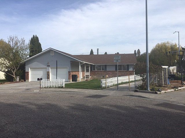 1st image of 2118 Brookcliff Dr