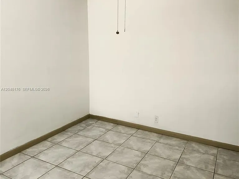 2025 NE 164th St #710 — Photo 18