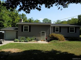 10355 S Saint Rd, Pavilion, NY 14525