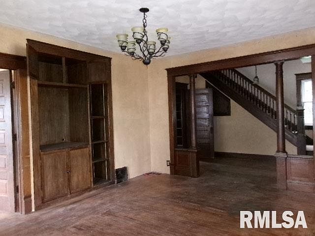 Listing photo 5