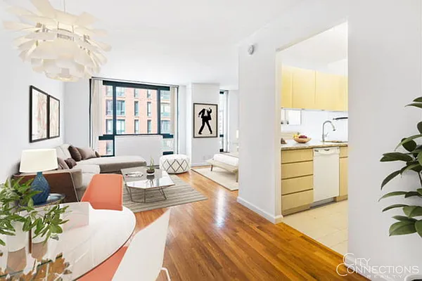 Rented by City Connections Realty | media 36