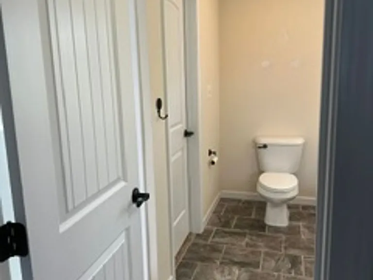 815 Westridge Cir — Photo 15