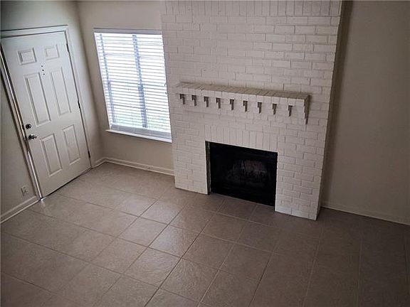 2nd image of 639 Cedarwood Dr #639