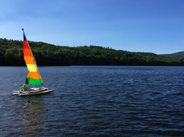 23 High Pond Road, Grantham, NH 03753