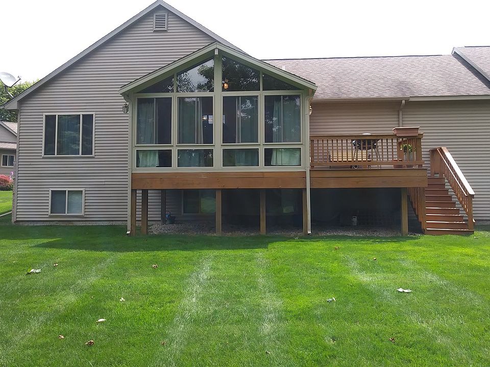 1st image of 7229 Hawthorne Cir
