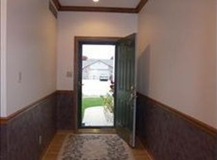167 E Birchwood Ct, Warsaw, IN 46582