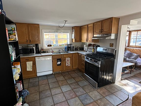 5th image of 30543 Hilltop Dr