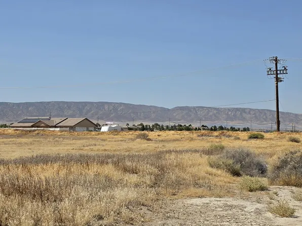 Cor Newgrove St 43rd Stw, Lancaster, CA 93535