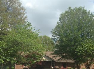 1338 Oaklawn St, Union City, TN 38261