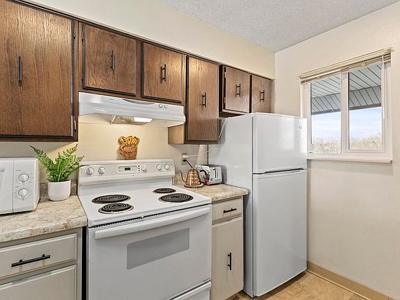 5th image of 1705 Heatheridge Rd #C-204