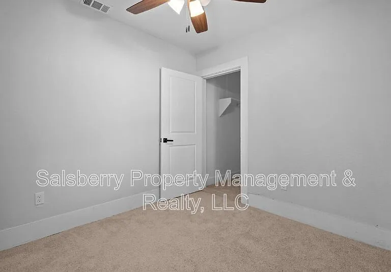 71 Crown Rd — Photo 14