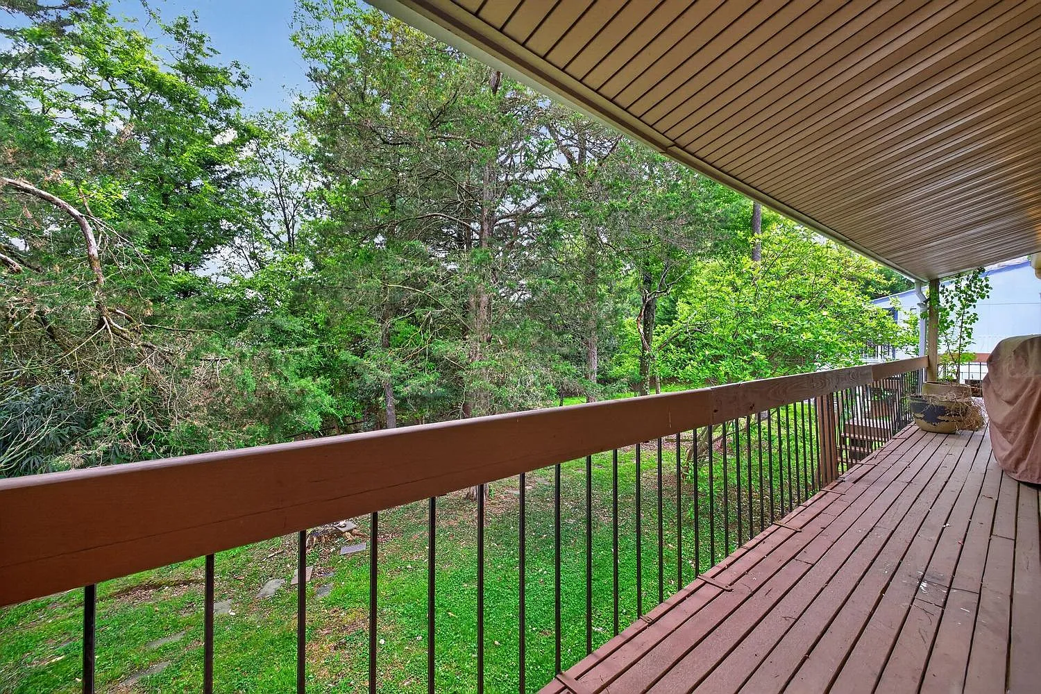 9404 Woodington - 1 — Photo 3