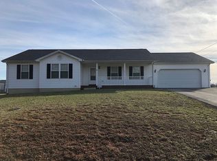 921 Tom Brown Rd, Vine Grove, KY 40175