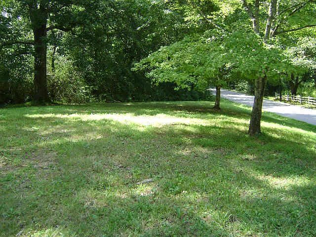 2nd image of 300 Trinity Church Rd