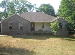 174 N Arcadia Dr, Bogart, GA 30622