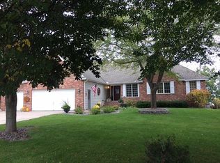 1809 Golf View Dr, Buffalo, MN 55313