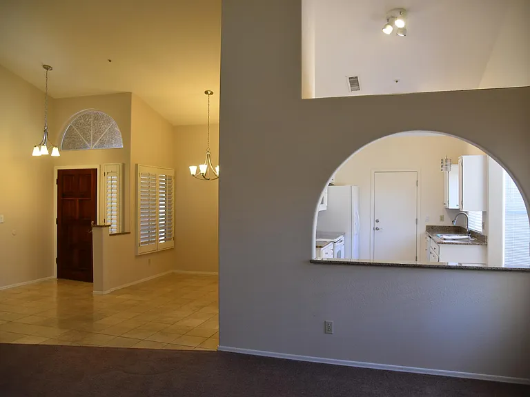 9329 E Corrine Dr — Photo 3