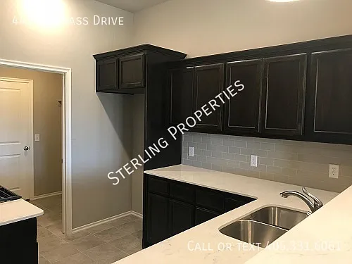441 Compass Dr — Photo 4