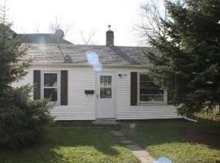 107 7th St W, Brookings, SD 57006