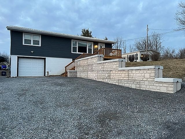 2nd image of 516 Mountain Ave
