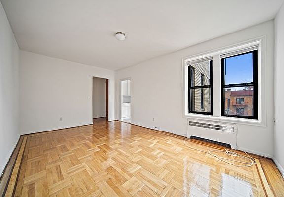 2nd image of 41-00 43rd Ave #E6b