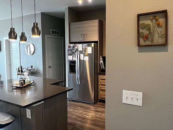 3rd image of 2101 15th St #729