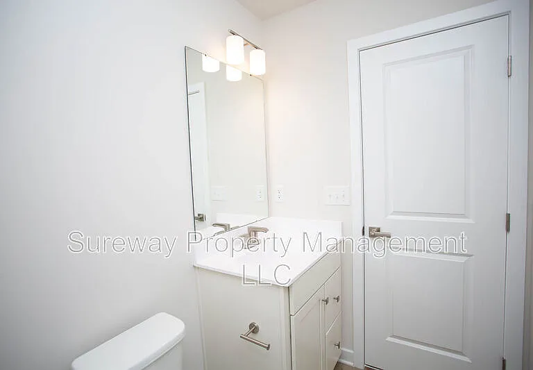 8 Foxwood Dr — Photo 27