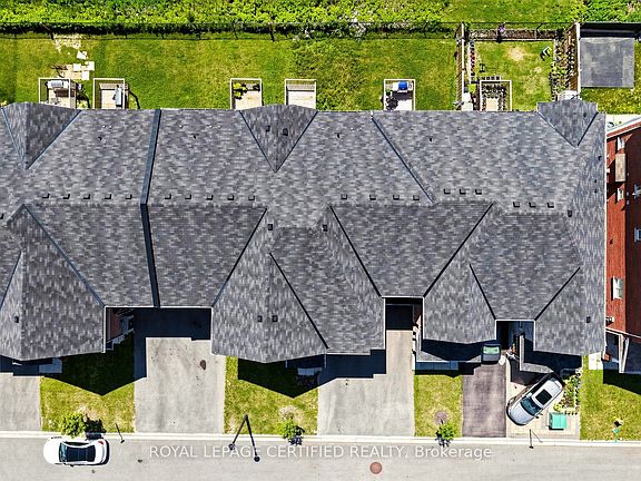 4th image of 1031 Cameo St