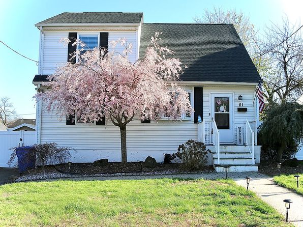 81 Lockwood Ave