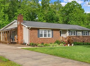 858 Friendship Ledford Rd, Thomasville, NC 27360