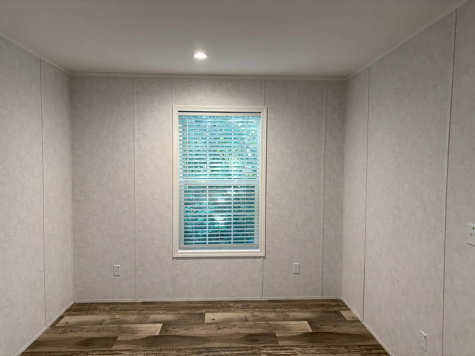 13 Montrose Boulevard - 1 — Photo 3
