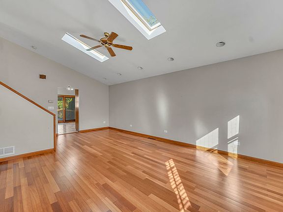 4th image of 33790 N 2nd St