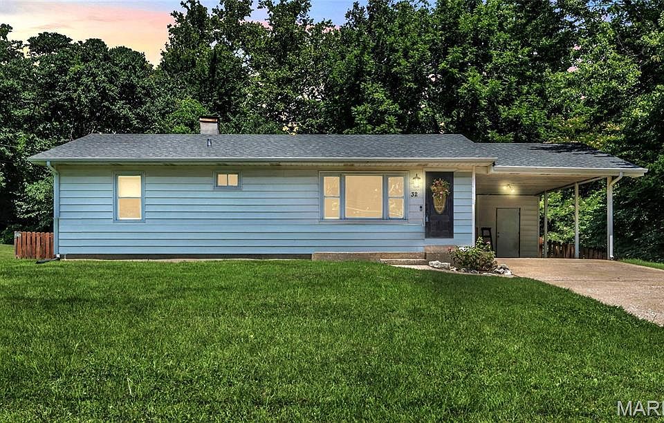 1st image of 32 Highland Dr