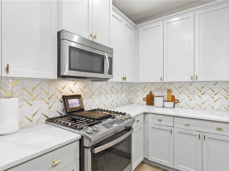 1704 Drew Dr NW — Photo 9