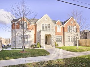 1815 Fairport Rd #31, Pickering, ON L1V 0E3