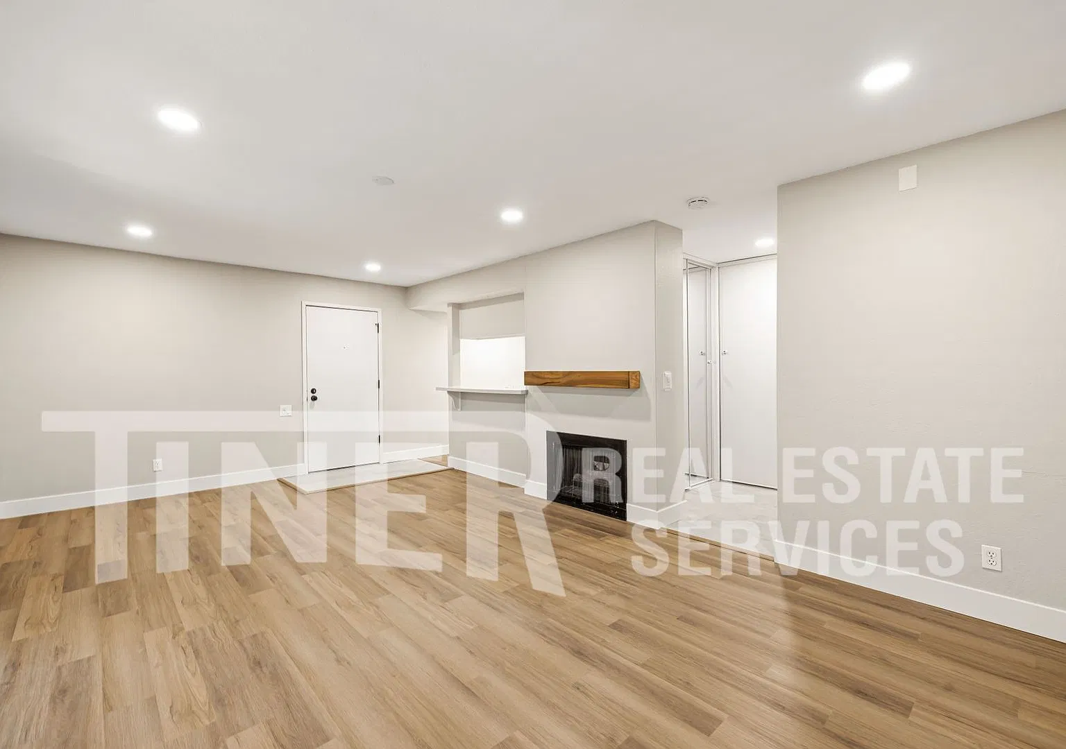 931 Fulton Ave #433 - Tier 3 - Updated Studio in Timberlake Condominiums — Photo 3
